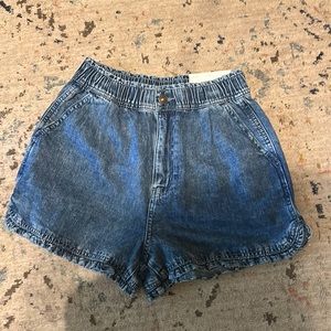 American Eagle New Mom Denim Jeans Shorts size 0